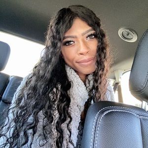 Meet your Posher, Christina